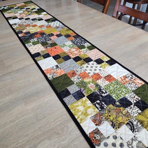 Halloween Patchwork Table Runner: Quilted Cotton, Spider & Skull Design