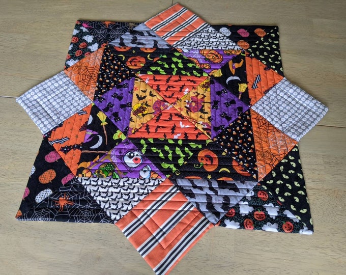Halloween Table Topper Quilted Patchwork Table Quilt Octagonal Etsy