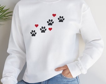 Paw Print Embroidery Design: Pet Print with Hearts (Digital Download)