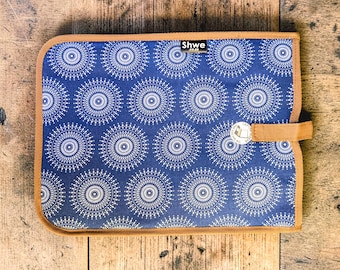 Shweshwe Laptop Sleeve | Handmade South African Laptop Case | Padded MacBook Cover | Eco-Friendly Upcycled Gift | African Print Laptop Bag