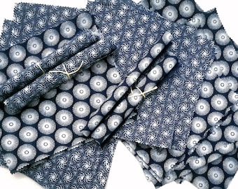 Carrés pour patchwork - petits travaux - Shweshwe véritable - 100% coton - Collection Bleu Blanc