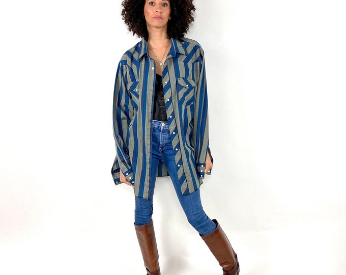 70s Blue Gray Western Snap Shirt Oversized Wrangler XLT Striped Button Down Dress Shirt  Vintage Blouse Cowboy Button Up Top