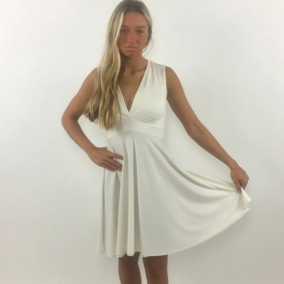 70s White Cut Out Open Back Mini Dress Deep V Emp… - image 6