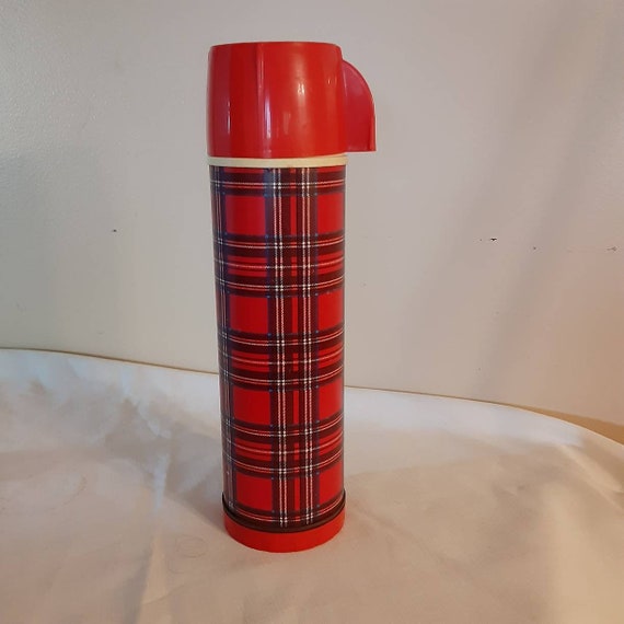 Red Plaid Insulated Thermos Bottle, Universal Vacuum Products, USA Made, QT  Water Bottle Beverage Container, Picnic Beach Cooler, Hot Cold -  Hong  Kong