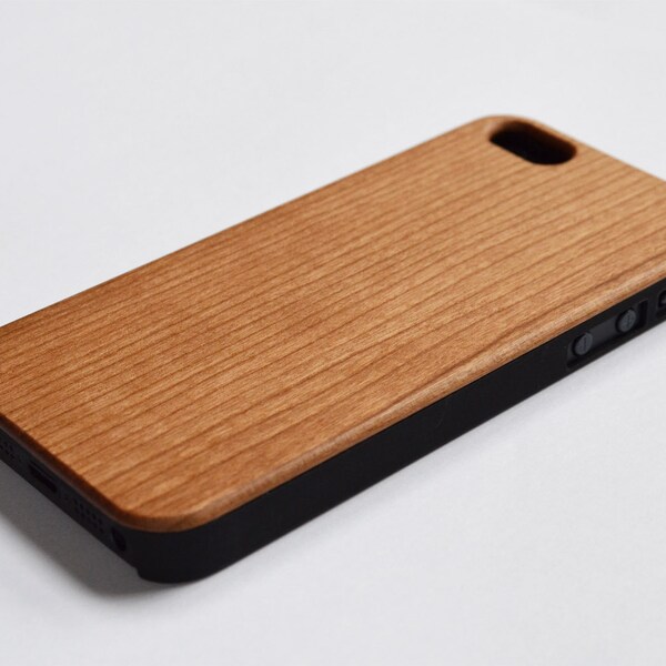 SALE: Wood iPhone 5 case. Fits both iPhone 5 and 5S. Cherry wood veneer with plastic chassis.