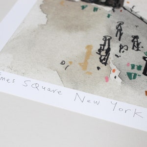 Stampa artistica ad acquerello di Times Square, raffigurante un taxi di New York, realizzata con tecnica giclée e firmata da Clare Caulfield. immagine 9