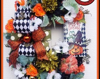 Halloween Floral Wreath for front door, Fall Halloween Pumpkin Wreath, Halloween Decorations, Fall Holiday Decor, Halloween Front Door Decor