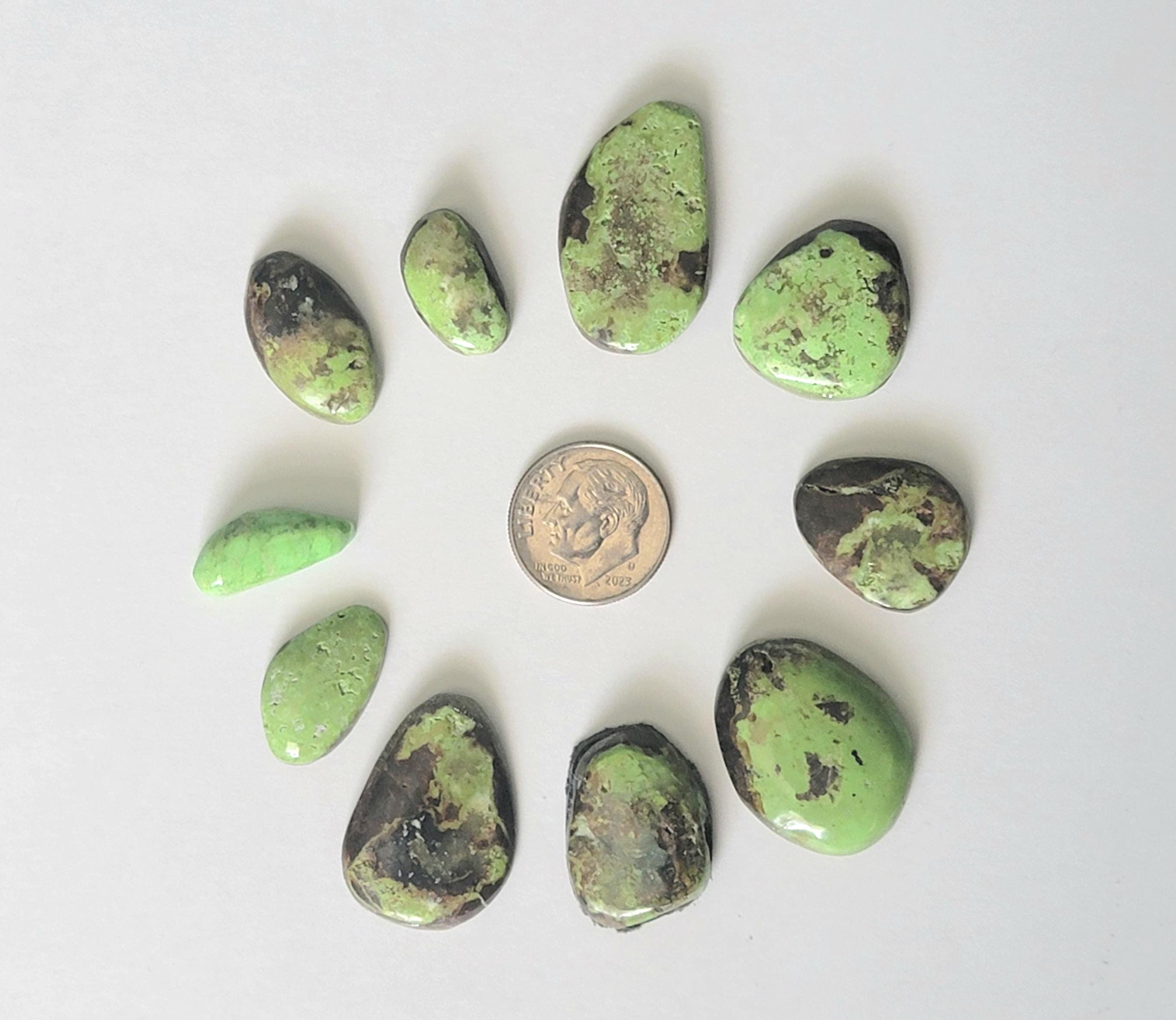 No.976 カップ、グリーン石 Natural Gaspeite Stone Cabochons, Jewelry Making Stones, Apple