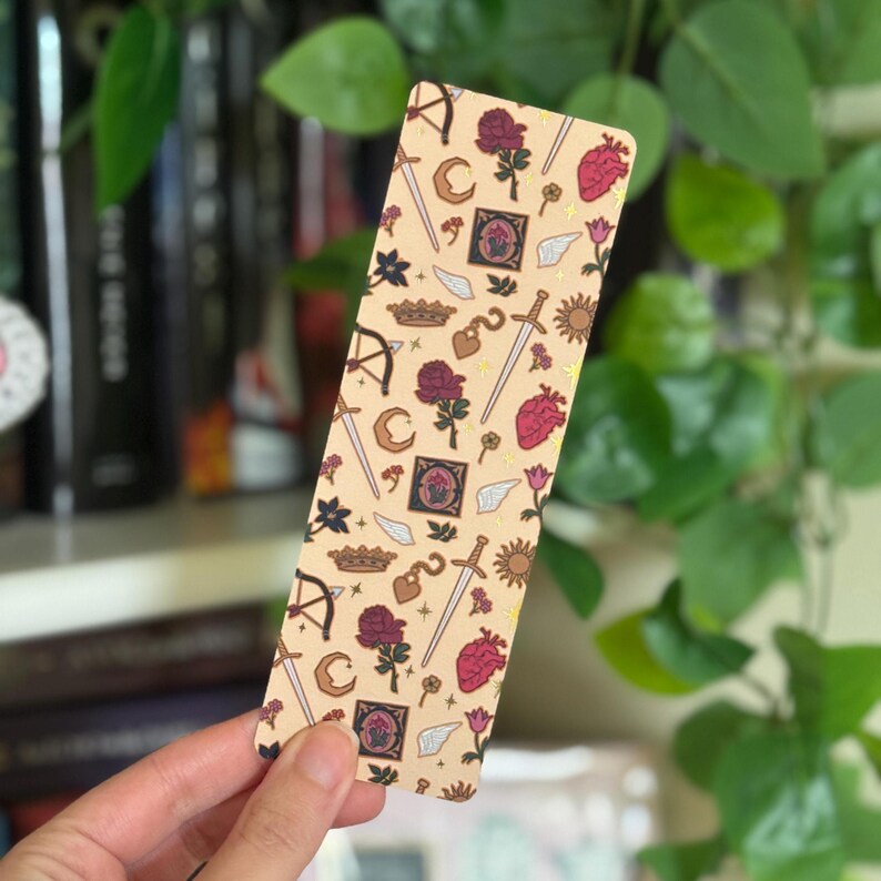 Marcapáginas Castlecore con lámina dorada: Regalo ideal para amantes de la novela romántica medieval. imagen 2