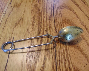 Vintage Nickel Plated Brass Tea Strainer Spoon For Loose Leaf Teas, 1950's - Vintage Tea Strainer - Vintage Tea Infuser - Brass Tea Strainer