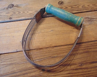 Vintage "Androck" Dough Blender, Green Wooden Handle, Made In U.S.A.,1940's -Vintage Pastry Blender-Androck Dough Blender -Farmhouse Kitchen