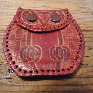Monedero de cuero vintage con forma de búho, 2 cierres a presión, 2 compartimentos, fabricado en la India, década de 1970 - Monedero de cuero con forma de búho - Monedero de cuero con forma de búho de los años 70 - Boho