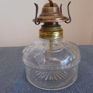 Antique 1930's Decorative Eagle Molded Glass Oil Lamp With Original Brass Collar & Chimney Holder And Wick, Made In U.S.A.,Eagle Oil Lamp image 2