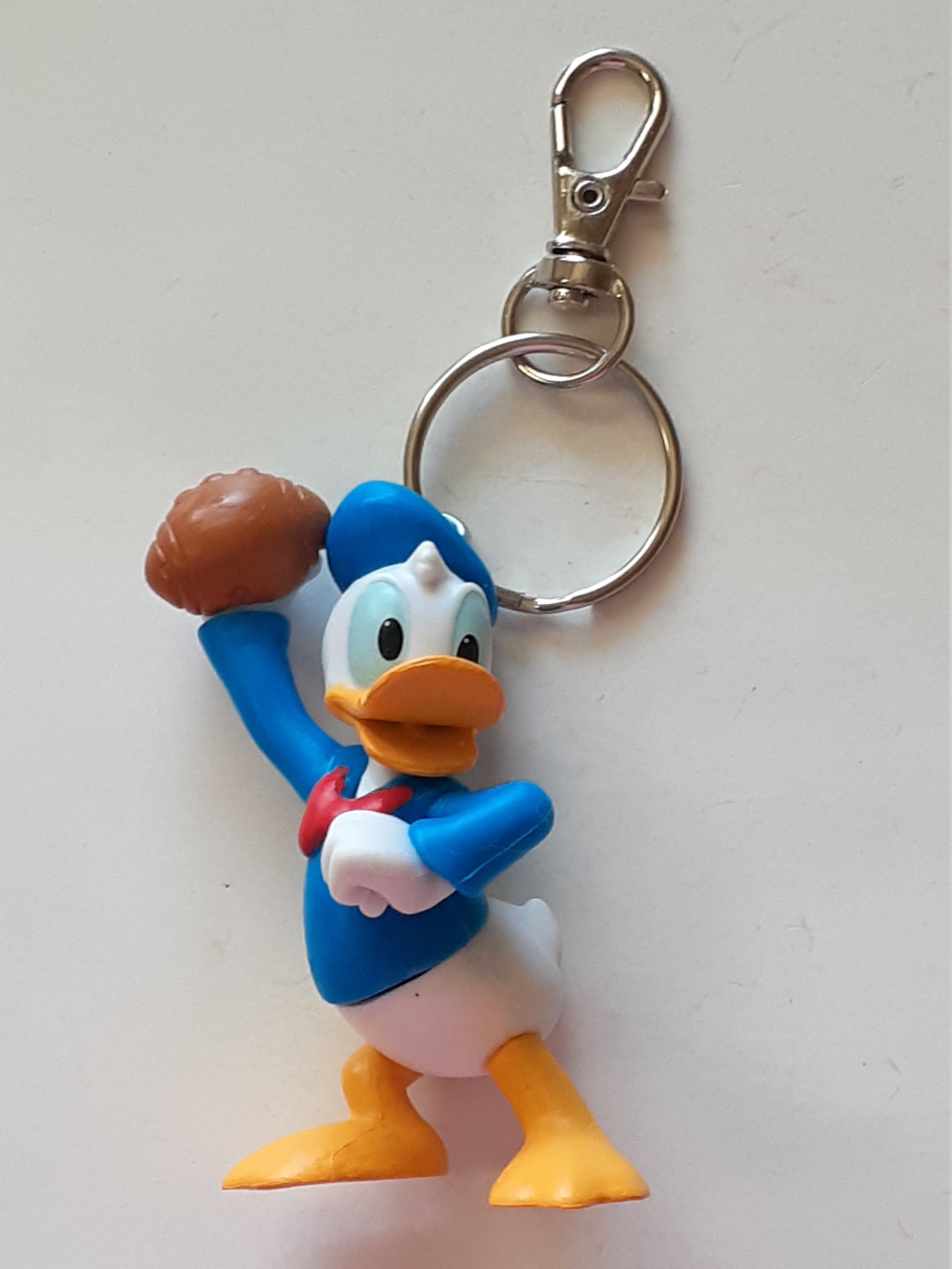 Donald duck best sale keychain