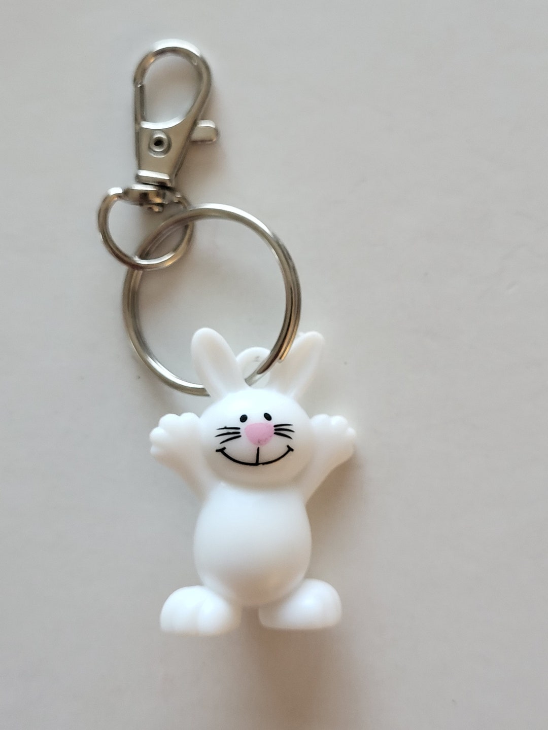 Bunny Keychain/beadiebracelet - Etsy