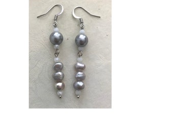 Bridal gray pearls earrings.