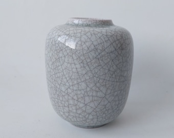 Maria Laach White Bauhaus Vase