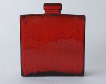 Rectangular Jopeko Keramik vase with a nice red glaze