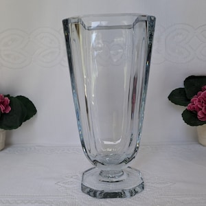 Strombergshyttan Art Glass Vase: Swedish Mid Century Modern, 9&quot; Signed