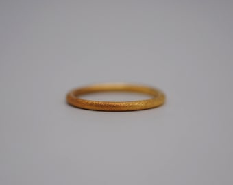 Anillo apilador de oro amarillo Stardust