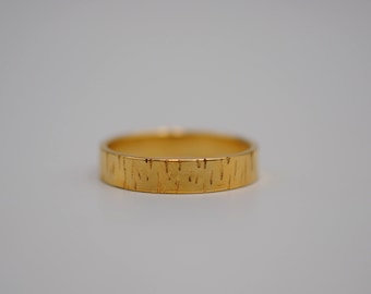 Birch Yellow Gold Band Ring