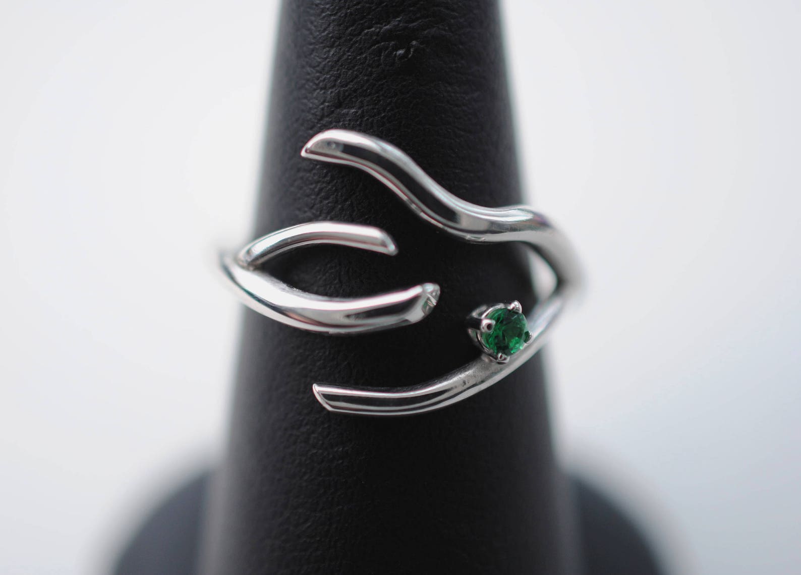 Branch Rhodium Thicker Roots Ring With Emerald Gemstone - Etsy