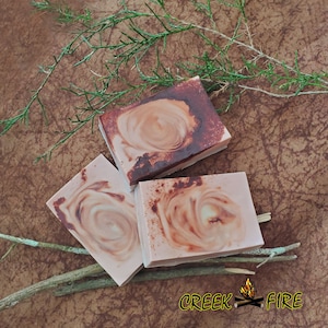 Cedar Scented Handmade Goat&#39;s Milk Bar of Soap