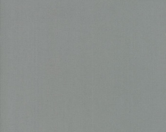 Moda Bella Solid  9900 239    Pewter