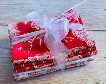 Riley Blake Peace on Earth  8 Piece Fat Quarter Bundle