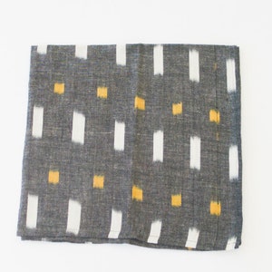 Graues Ikat Dreieckstuch Speiseserviette 4er Set