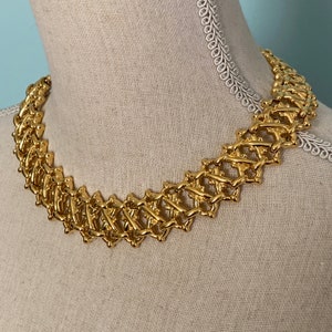 Exquisite & Ornate Gold Plated Modernist Filigree Necklace / Earring Set