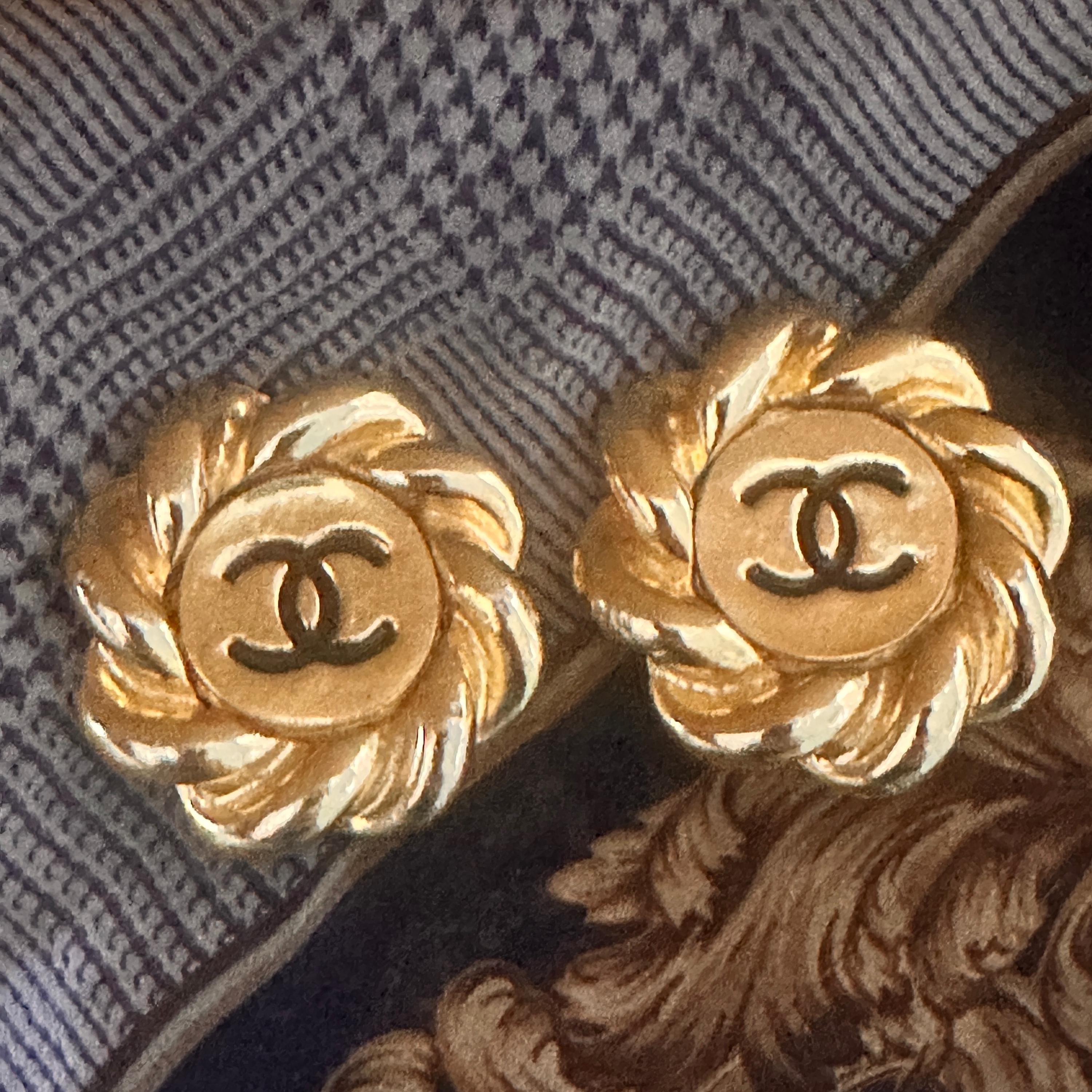 Iconic Chanel Brooch - Etsy