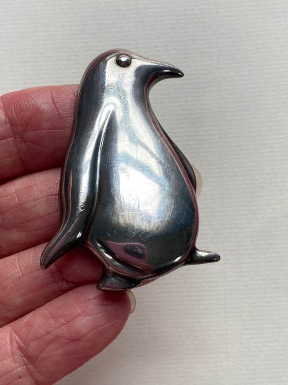 Handsome ZINA Sterling Dimensional Penguin Brooch - image 5