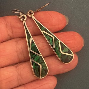 Hallmark Taxco MEXICO 925 Sterling Silber und eingesetzte Malachit Lange Hängeohrringe