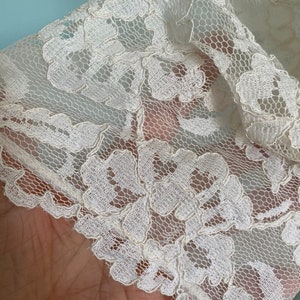 Sweet 60s/70s White Lace Satin & Net Sheath Wedding Dress With - Etsy