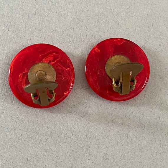 1940s Marbled Cinnamon Red Bakelite Button Clip-O… - image 4
