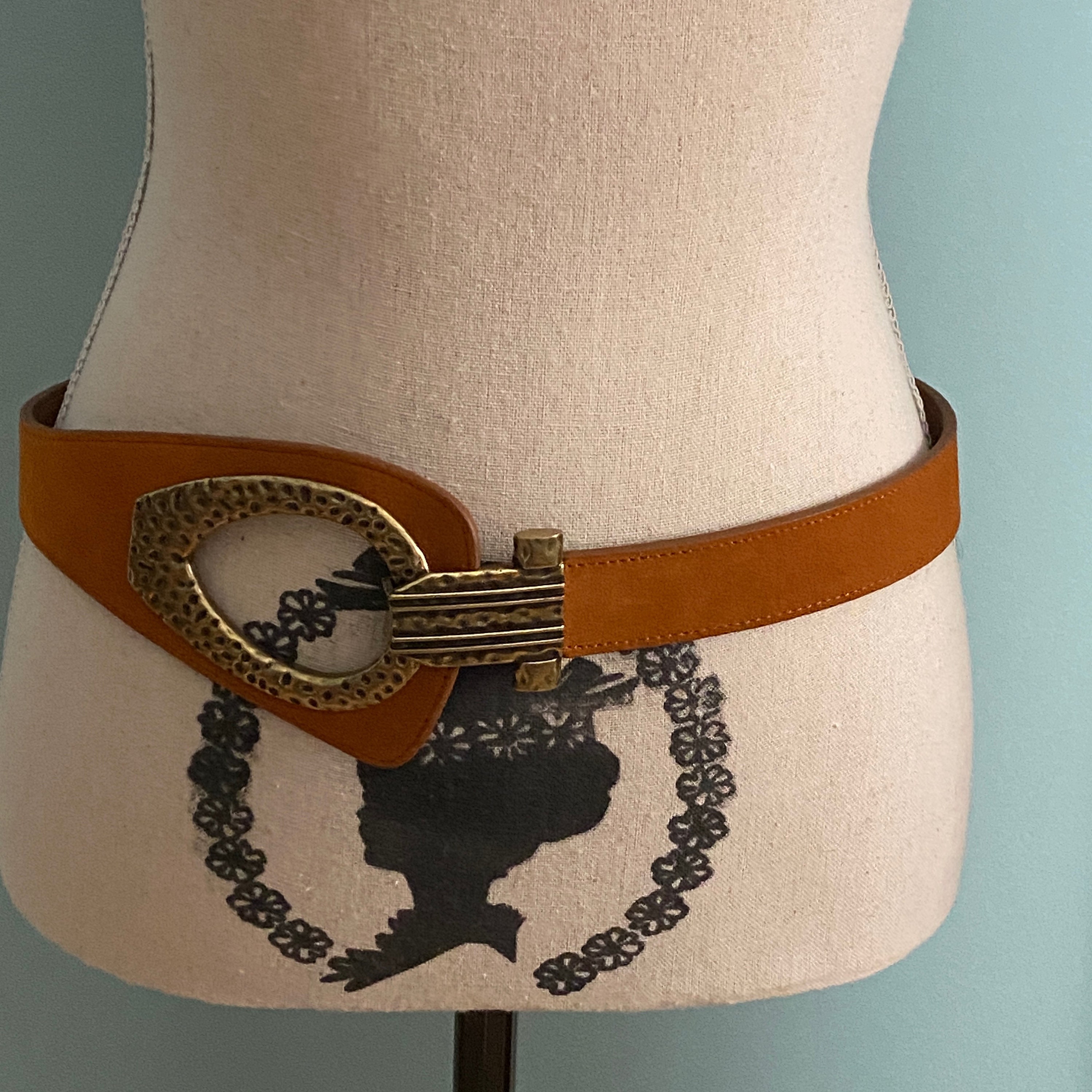 Coldwater creek leather textured gold buckle Coldwater Creek Sz L GENUINE Leather Embossed Elephant  main image 3