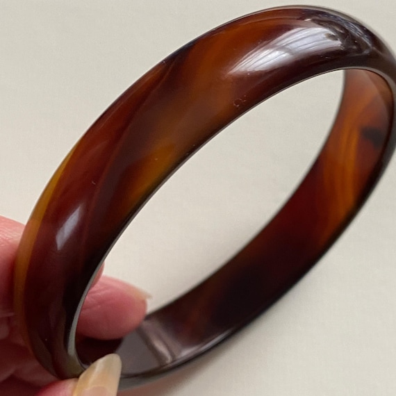 Simply Elegant Translucent Brown & Caramel Banded… - image 4