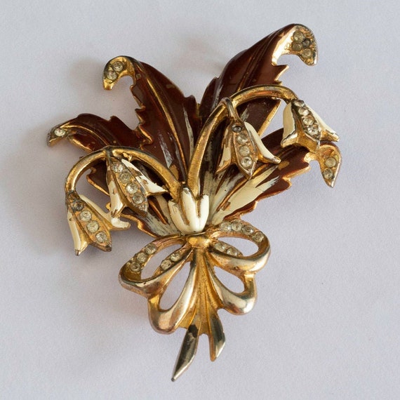 KYOTO, golden brooch