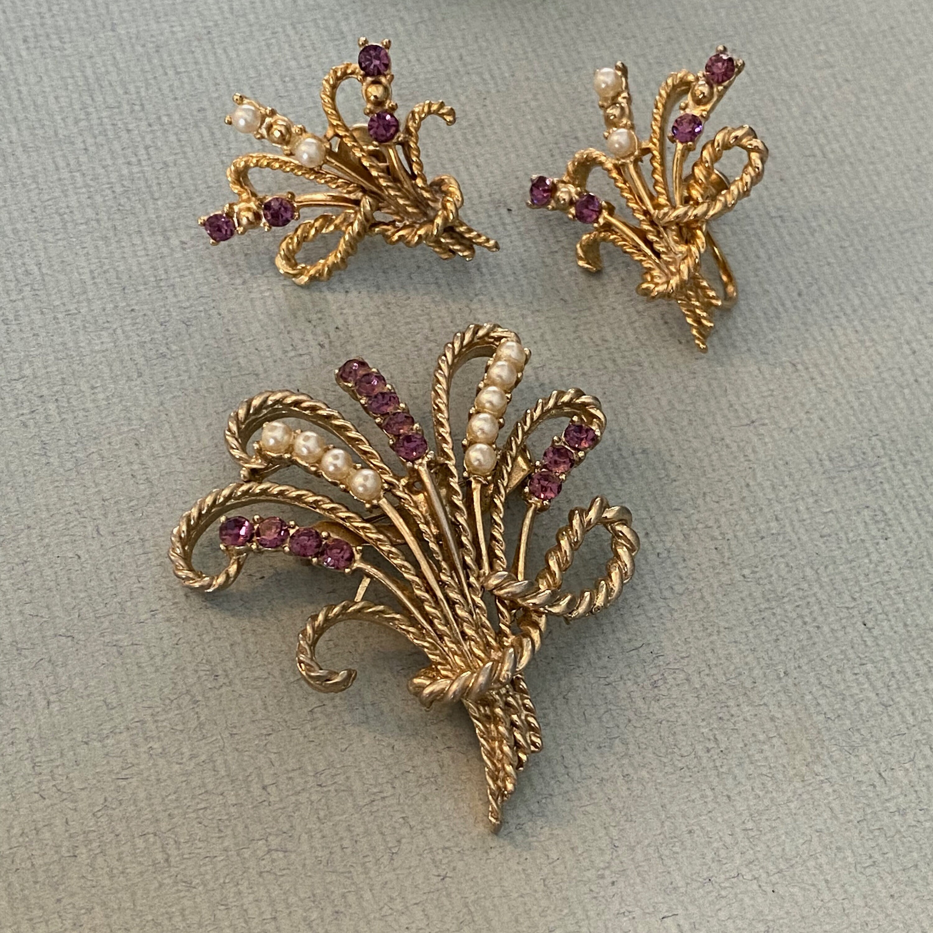 1950 年代前半 CORO ゴールド アメジスト ガラス & シード パール