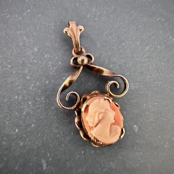 Sweet & Delicate Signed RAINBOW GOLDFILLED Cameo … - image 2