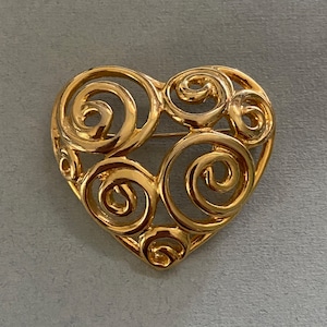 Gorgeous Gold Plated Filigree Heart Brooch