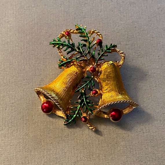 Pretty Golden Bells & Mistletoe Christmas Brooch - image 1