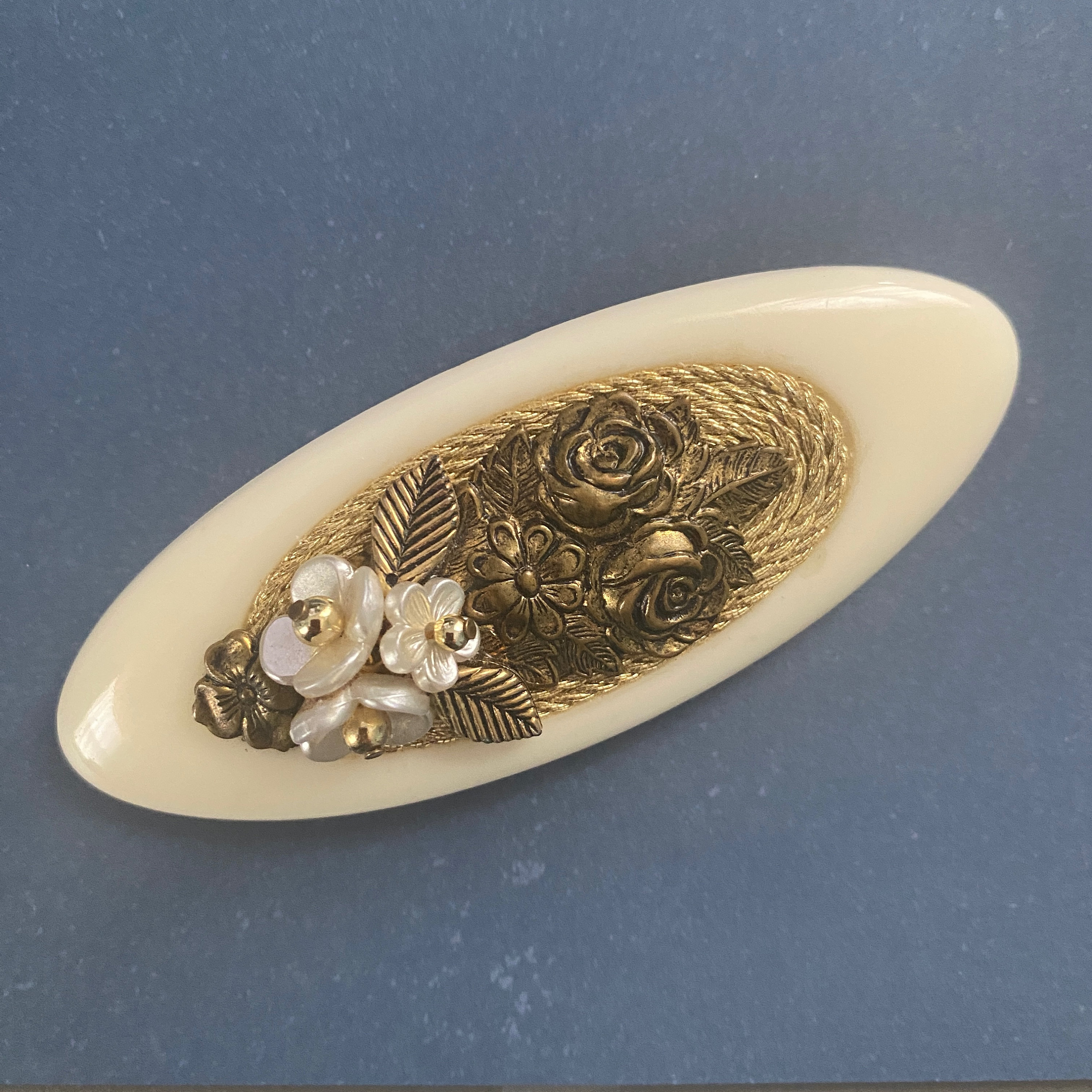 Broche Artisanale Ovale/bombée En Bois Vintage - Occasion, Sans Marque, Pièce Unique