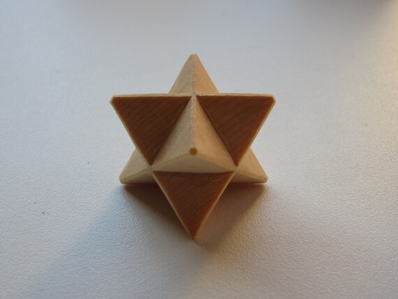 Lil Estrella Tetraedro