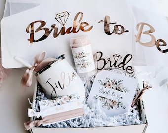 Engagement Gift - Bridal Shower Gift - Gift for Bride - Future Mrs. Wedding Gift - Gift for Bride - Custom Gift Box - Bride to be Box