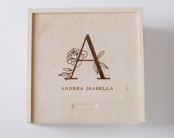 Personalized Baby Keepsake Box - Personalized wood box for mom - Personalised Baby Shower Gift for Newborn - Engraved Wood Memory Box
