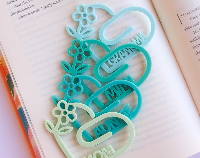 Heart Acrylic Bookmark, Bookworm Gift, Personalized Bookmark, Acrylic bookmark, Custom Bookmark, Reading Gift, page marker