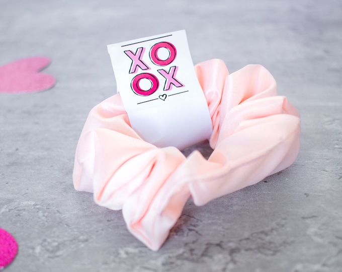 Valentines Day gift, galentines day gift, valentines scrunchie, scrunchie tag, valentines scrunch tag, small gift, cheap gift