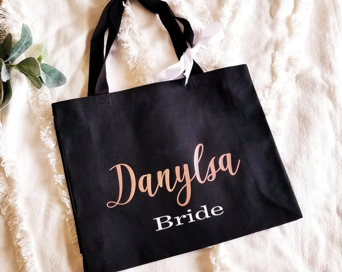 Custom Tote. Bridesmaid Proposal. Wedding Day Idea. Bridesmaid Bag.  Personalized Name. Bride to be Bag. Personalize Tote. Proposal Set